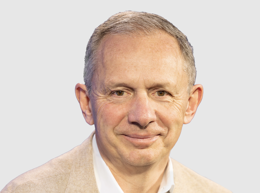 Enrique Lores