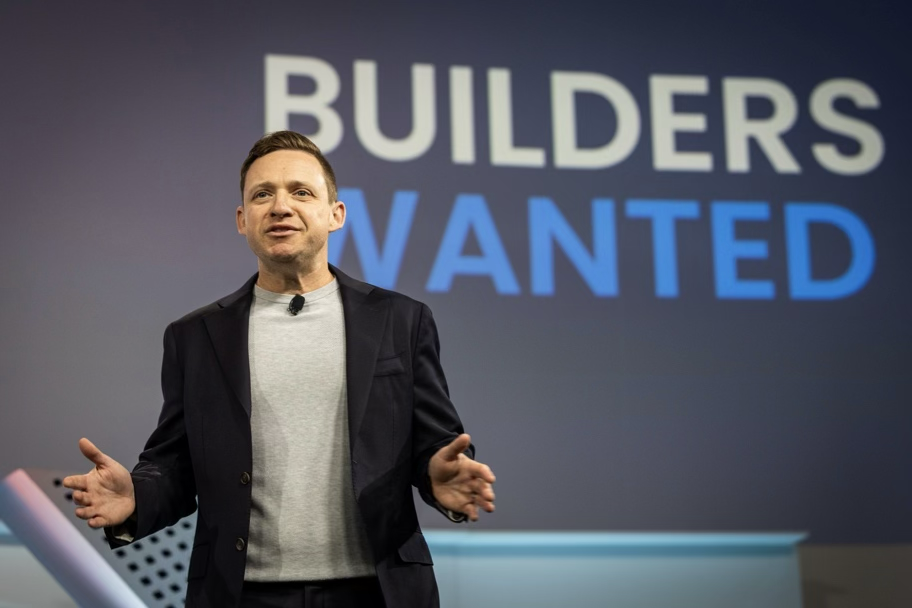 Builders wanted presentation image